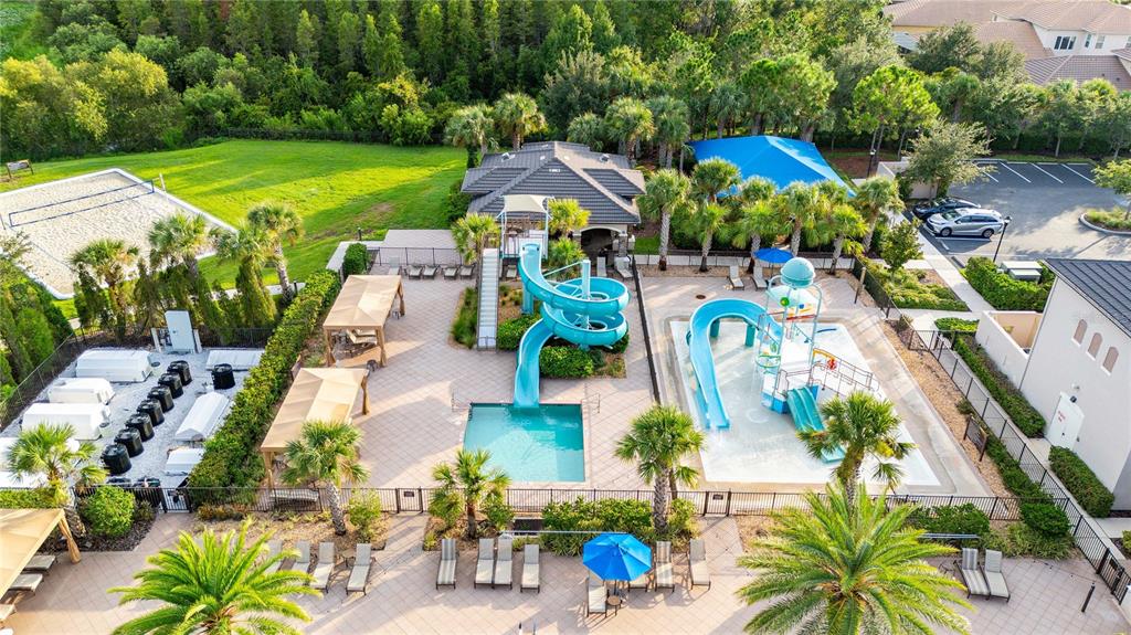 2611 COCO PALM CIRCLE