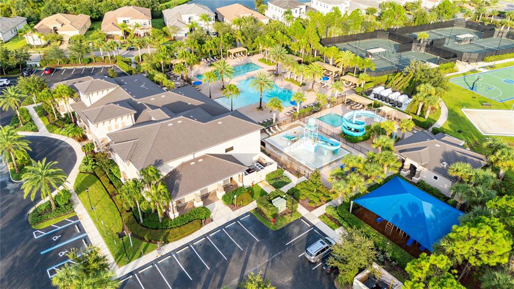 2611 COCO PALM CIRCLE