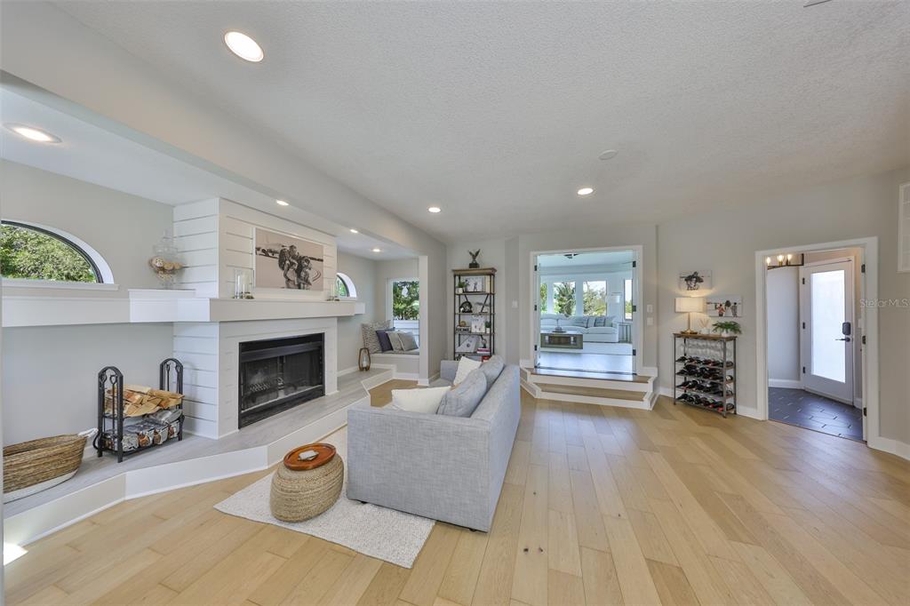 945 BUNKER VIEW DRIVE