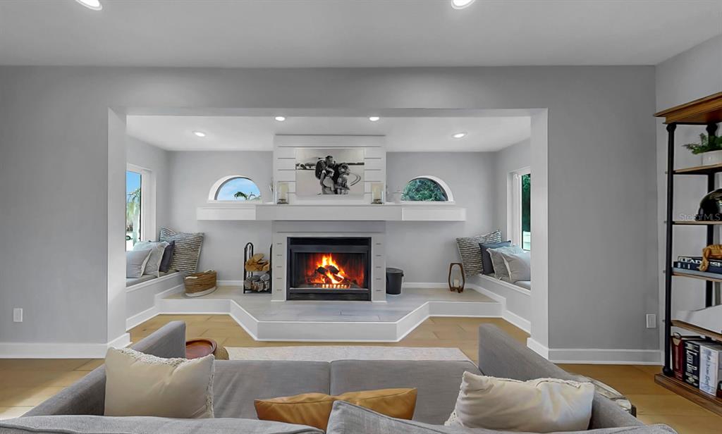 945 BUNKER VIEW DRIVE