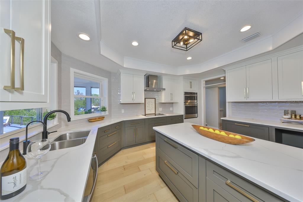 945 BUNKER VIEW DRIVE