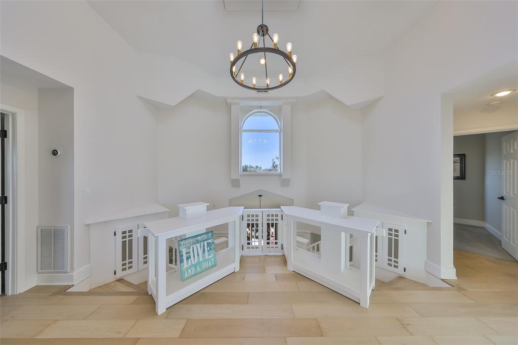 945 BUNKER VIEW DRIVE