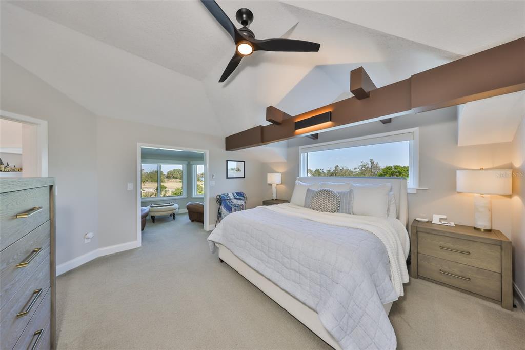945 BUNKER VIEW DRIVE