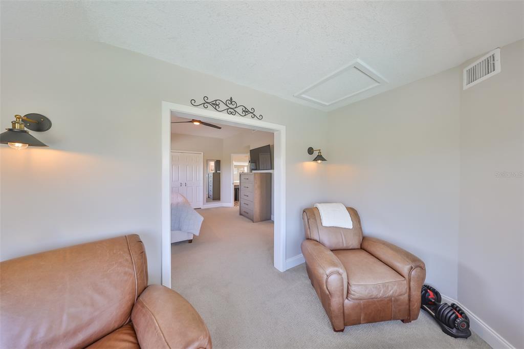 945 BUNKER VIEW DRIVE
