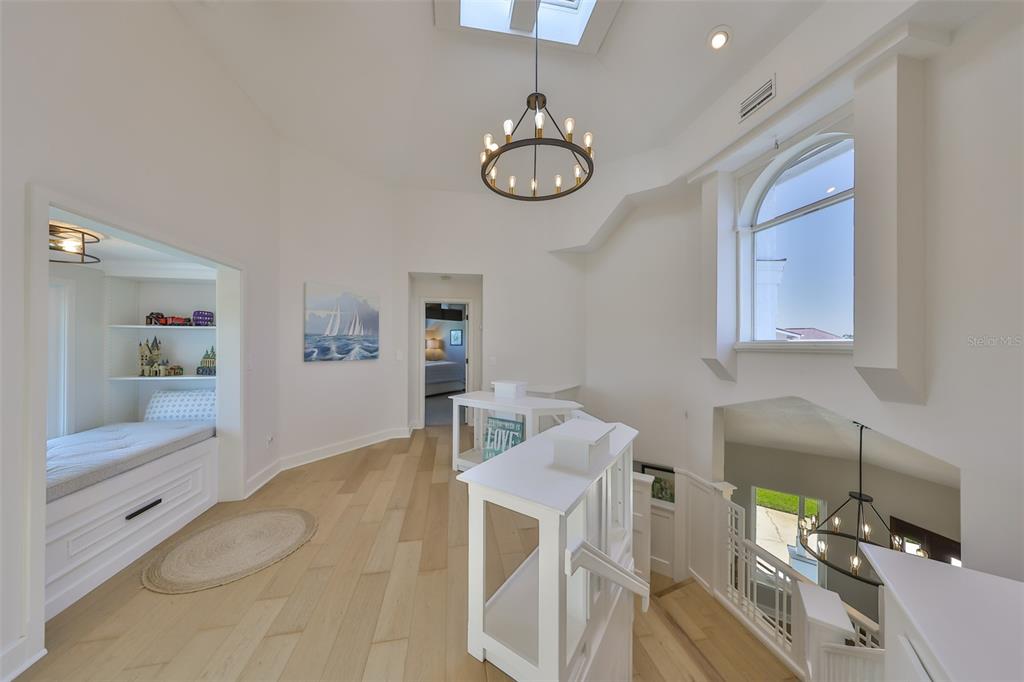 945 BUNKER VIEW DRIVE