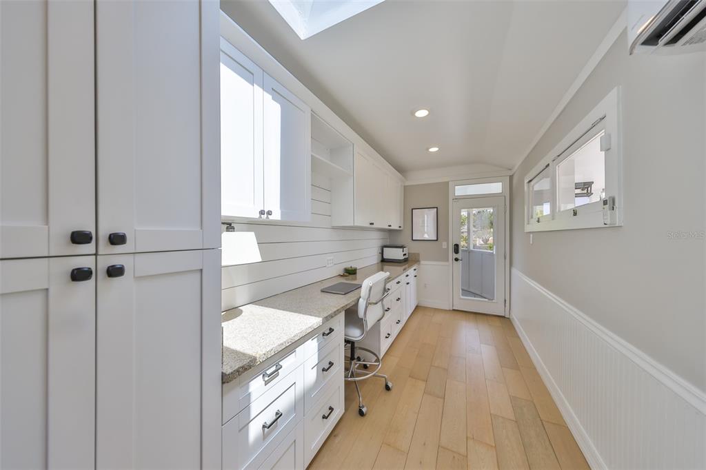 945 BUNKER VIEW DRIVE