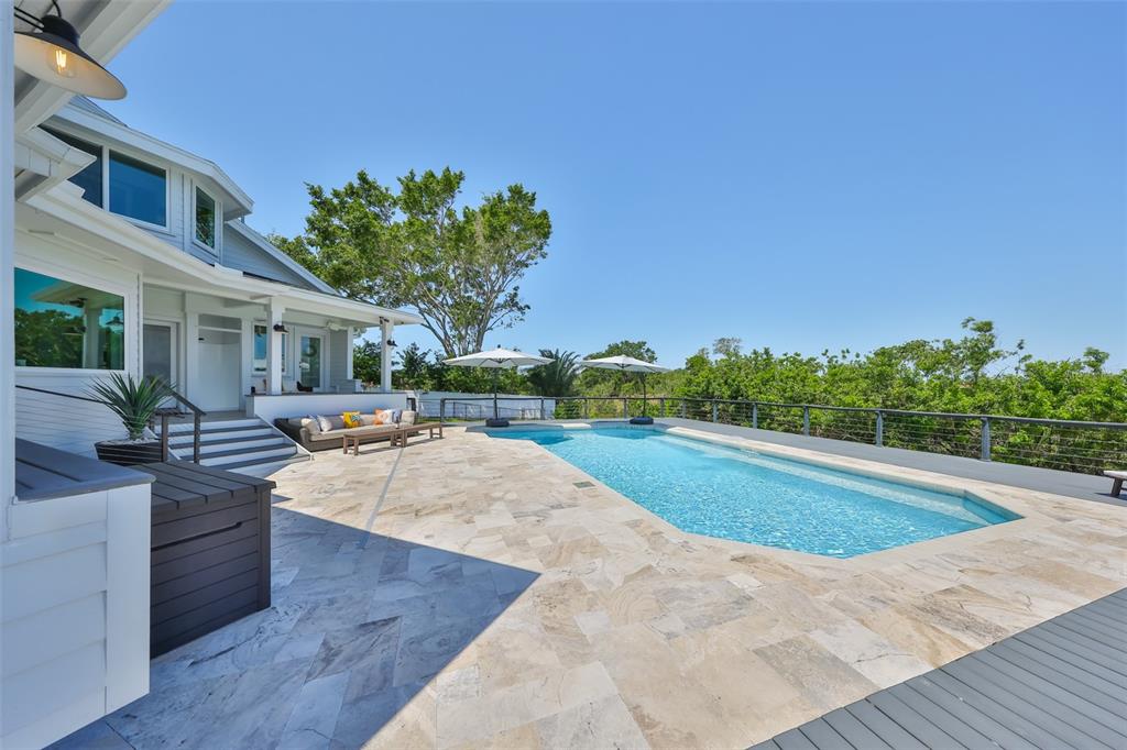 945 BUNKER VIEW DRIVE