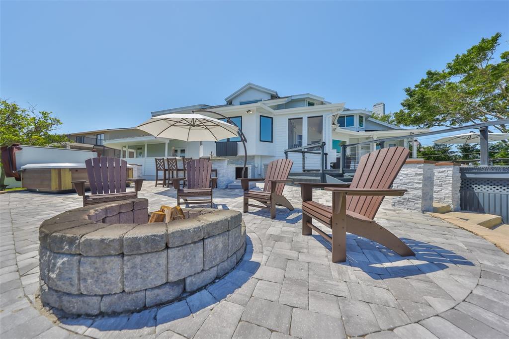 945 BUNKER VIEW DRIVE