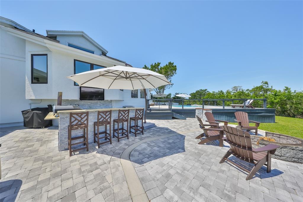 945 BUNKER VIEW DRIVE