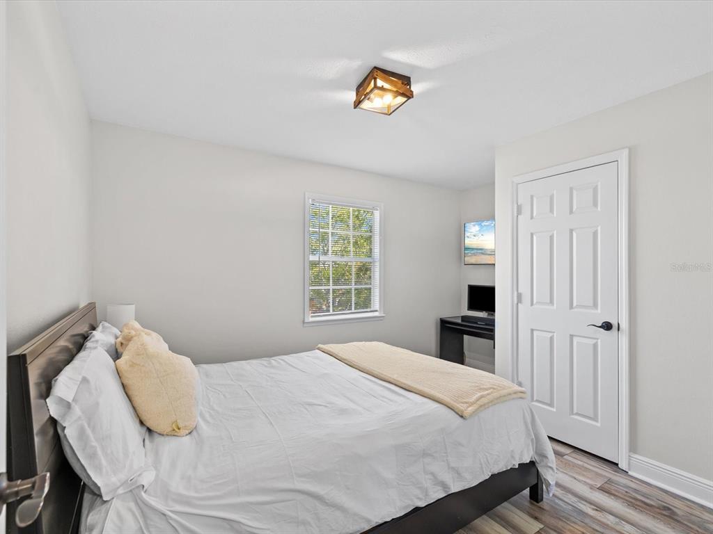 1414 DEIRDRE DRIVE
