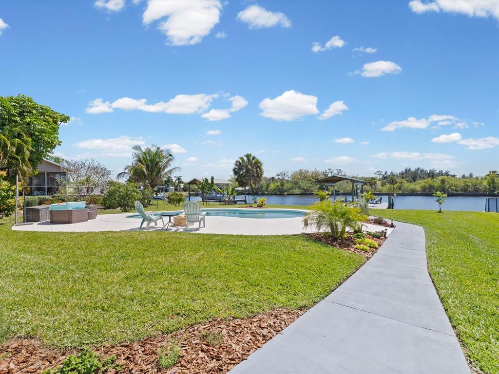 1414 DEIRDRE DRIVE