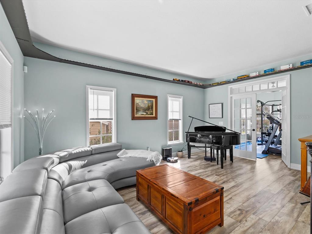 1414 DEIRDRE DRIVE
