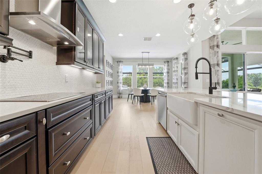 7224 GRAYBROOK DRIVE