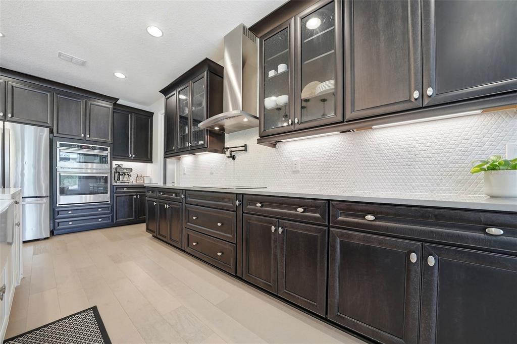 7224 GRAYBROOK DRIVE