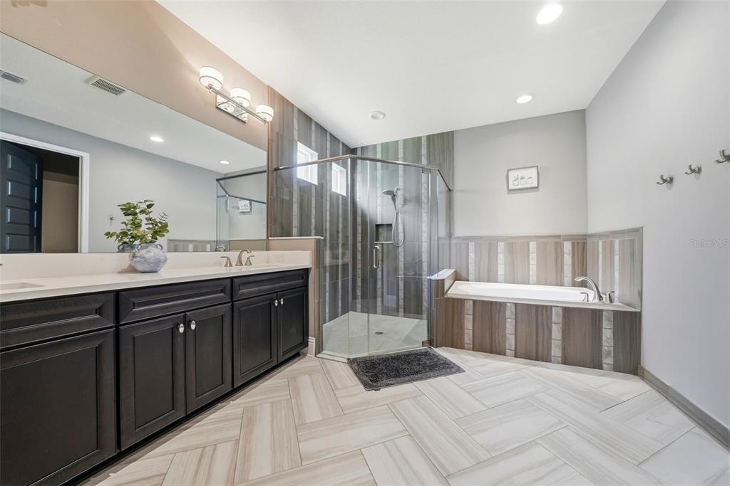 7224 GRAYBROOK DRIVE