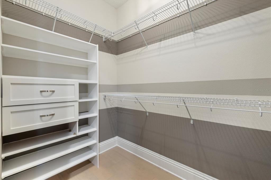 7224 GRAYBROOK DRIVE