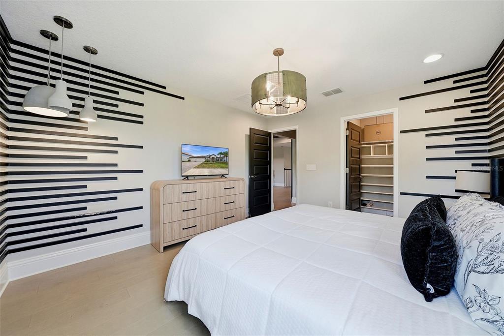 7224 GRAYBROOK DRIVE